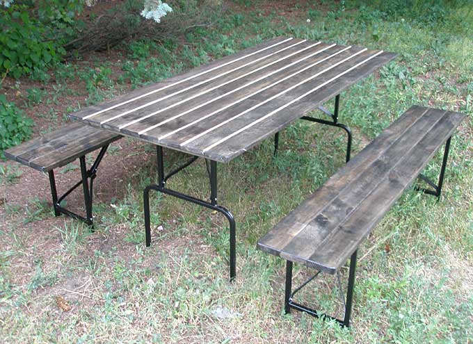 набор раскладной мебели: стол и 2 лавки