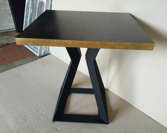 недорогая эксклюзивная база стола дизайн